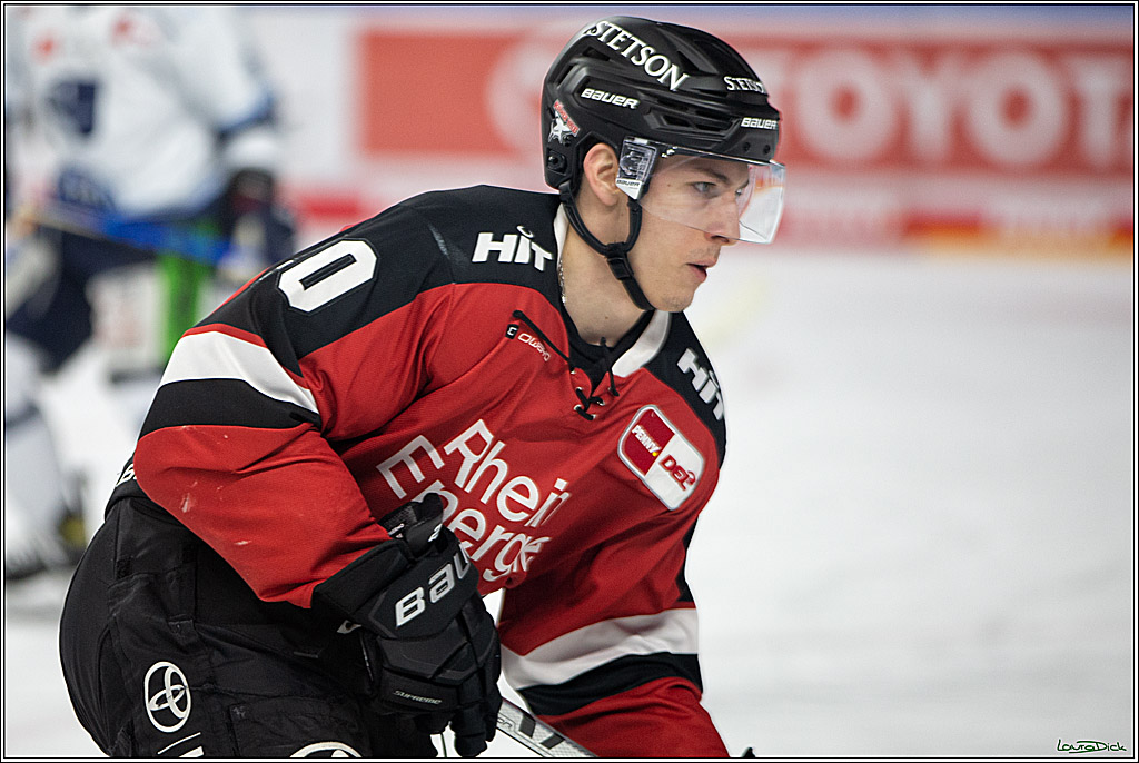 PENNY DEL;  Koelner Haie - Straubing Tigers; Koeln, 11.03.2022